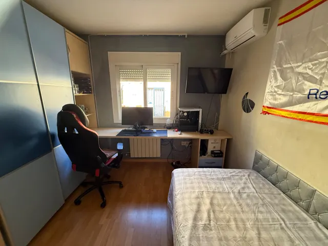 Venta de chalet adosado en el centro de Gójar. — 20