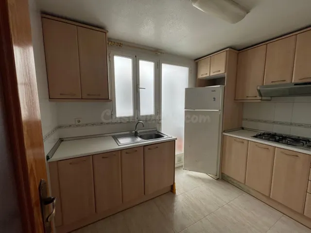 CENTRICO APARTAMENTO A TAN SOLO TRES MINUTOS DE LA PLAYA DE 