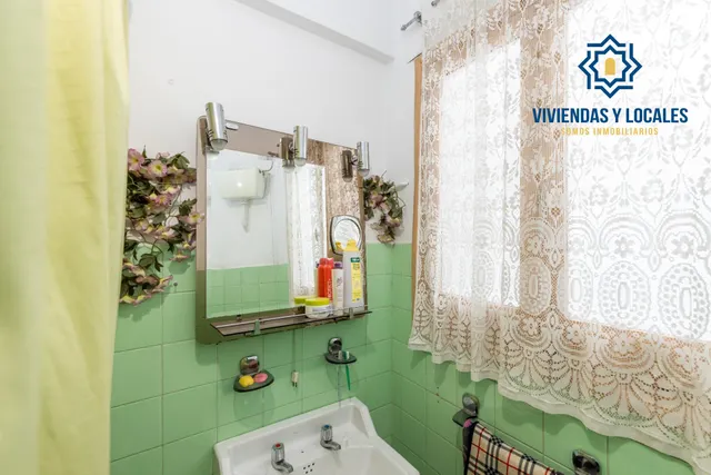 Piso para reformar junto a Plaza Einstein – 3 dormitorios y vistas despejadas — 13