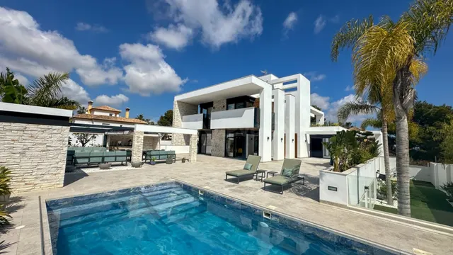 Villa 4 habitaciones 527m² en venta - Villamartin - foto 2