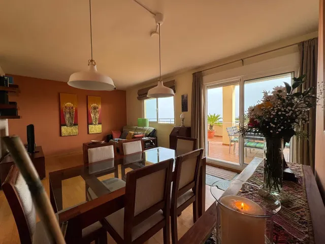 Ático Con Impresionantes Vistas Al Mar Y Cuatro Dormitorios En Torremolinos — 36