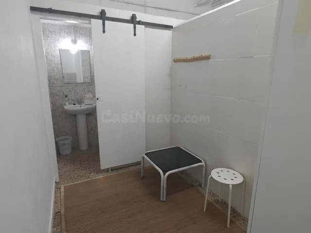 Amplio local comercial en Buñol - foto 5
