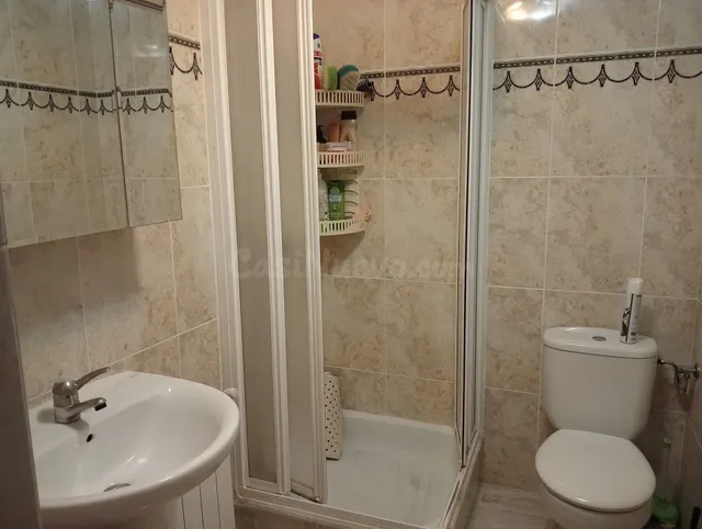 Piso en Alcanar cerca del Instituto!!!! - foto 2