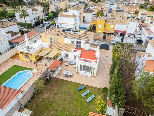 Vivir rodeado de calma, luz y naturaleza en Valencina de la Concepción — 9