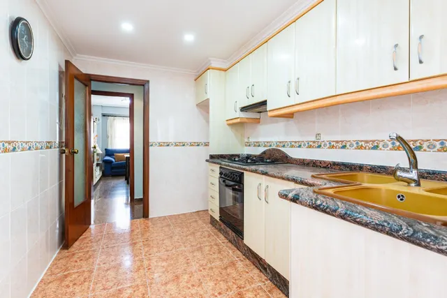 Piso en venta en calle Alcácer Valencia — 3