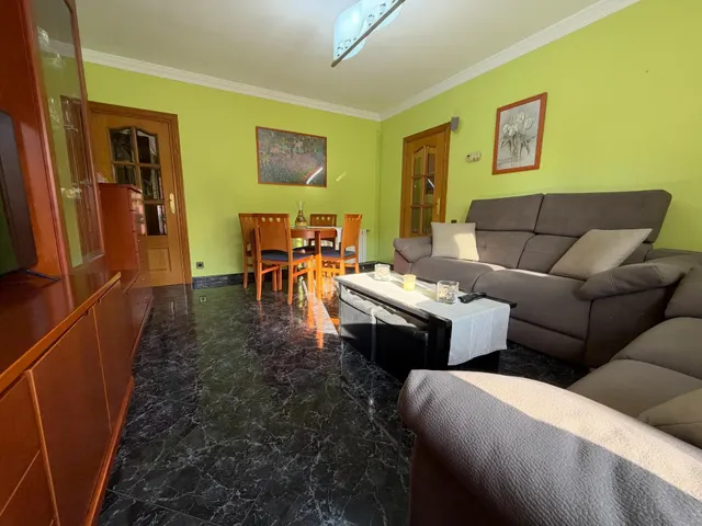 Último piso de 4 dormitorios con balcón — 21