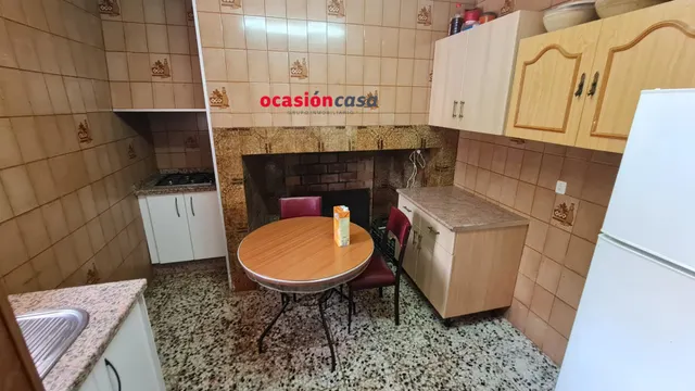 CASA CON BUEN PATIO EN LOS BLAZQUEZ — 11