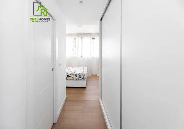 ✨ EXCLUSIVA VIVIENDA REFORMADA EN PLAZA MARIANA PINEDA — 18