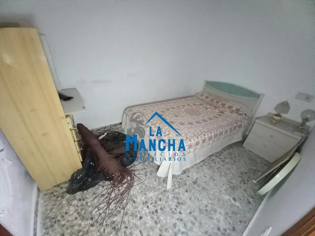 *53.000€* inmobiliaria la mancha vende casa con patio en Barrax ( Albacete ). — 25