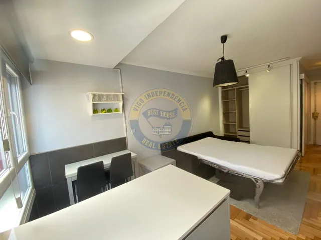 CÉNTRICO ESTUDIO AMUEBLADO DE 43 M2 CON TRASTERO. SÓLO SE PAGA LUZ — 9