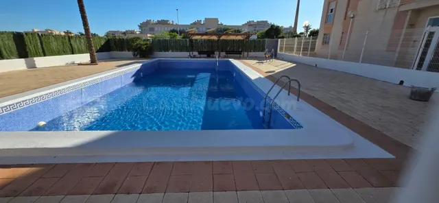¡¡¡ En Exclusiva !!! Te ofrecemos este Amplio Piso en Águila