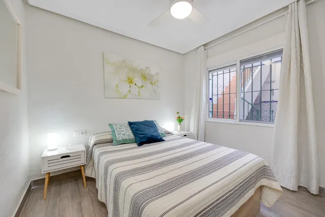 Elegante Propiedad Doble con Vistas al Campo y Acabados de Lujo — 9