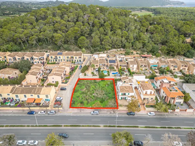 Solar Urbano para construir 6 adosados en Cala Ratjada en Avenida Juan Carlos I — 2
