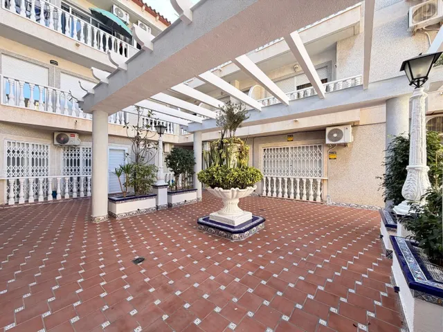 Apartamento 1 habitación 44m² en venta - Habaneras — 33