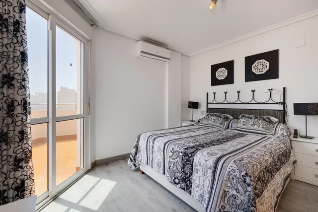 ÁTICO CON TERRAZA DE 32 M2 Y PLAZA DE GARAJE — 20