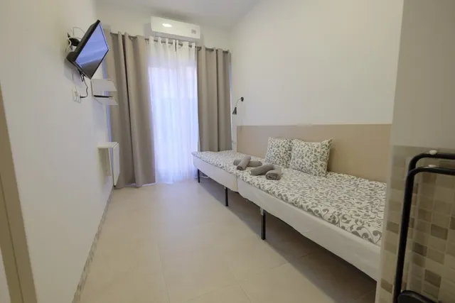 Hostal en el Centro Urbano — 7