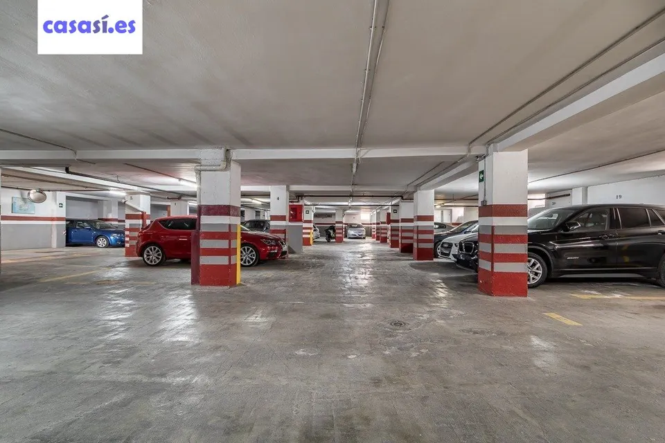 Parking a la venta en zona Hipercor