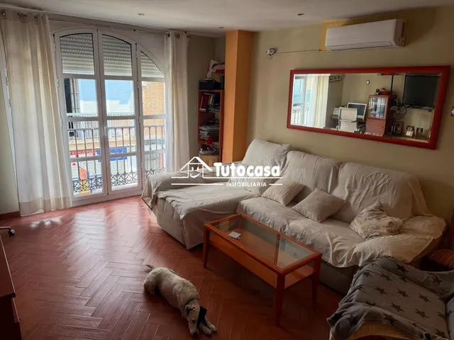 Oportunidad única en el centro de Dos Hermanas: vivienda con - foto 4