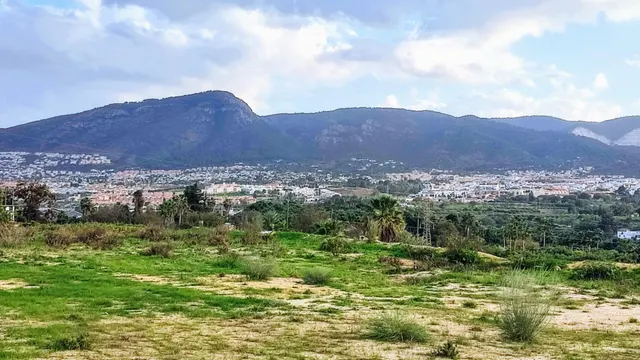 Se vende parcela de suelo en parte urbano, con pozo - ALHAURÍN DE LA TORRE — 8