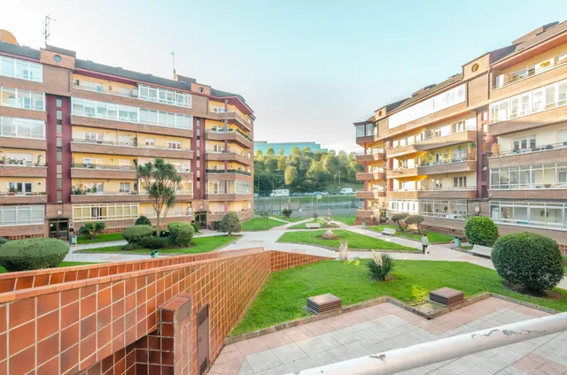 Piso en la estrecha , Oviedo — 37
