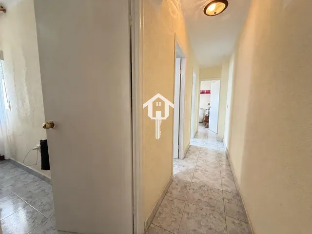 PISO EN VENTA EN ALICANTE. 66m2, 3 habitaciones, 1 BAÑO, CUARTA PLANTA SIN ASCENSOR. ZONA DE ALTOZANO — 20