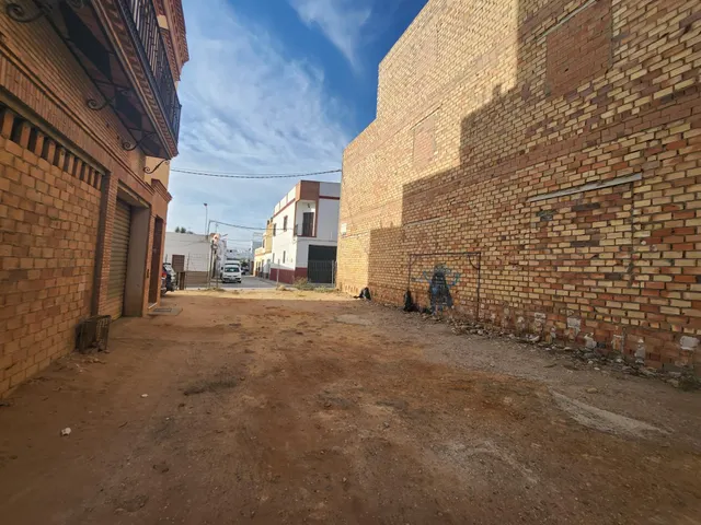 TERRENO URBANO EN EL CENTRO DEL VISO PARA VIVIENDAS UNIFAMILIARES — 15