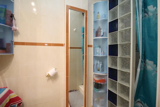 PISO EN VENTA EN ZONA SANTA CATALINA/INDUSTRIA — 16