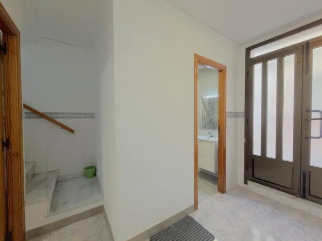 Casa con patio, terraza y acceso a dos calles en el centro de Beniarjó — 20