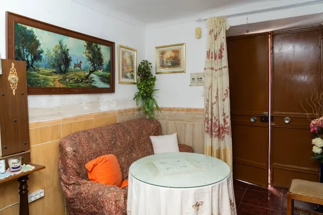 Casa tradicional de cuatro dormitorios en Íllora, Granada — 5