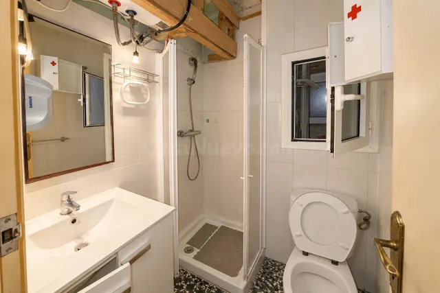 Amplio Piso en el Centro de Reus - Oportunidad para Reformar - foto 3