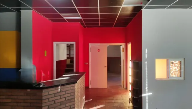 LOCAL COMERCIAL EN  CUATROVIENTOS — 3