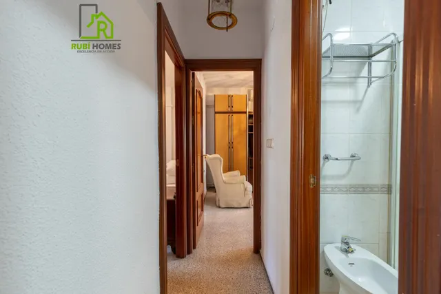 Estupendo piso  en la última planta en calle doctor azpitarte — 11