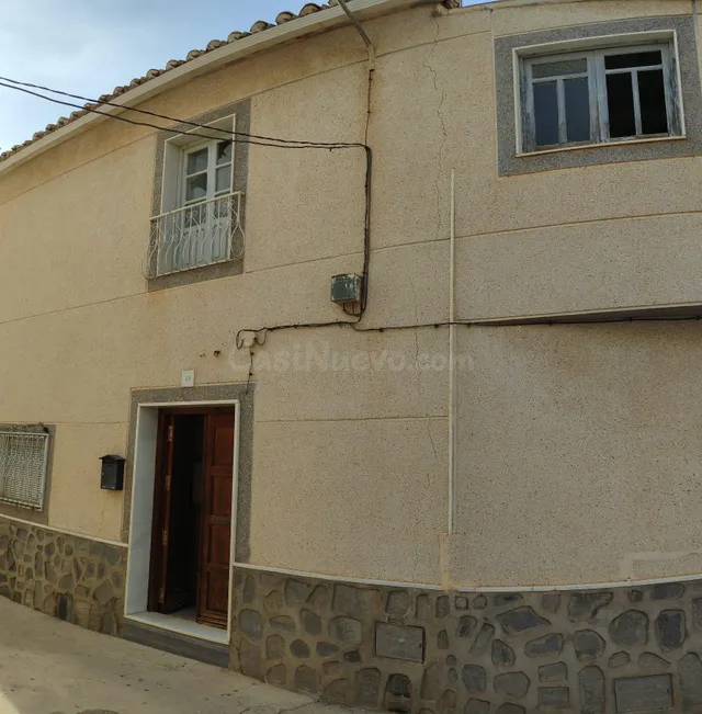 MACAEL ( ALMERÍA ). VENTA DE CASA DE 5 habitaciones.