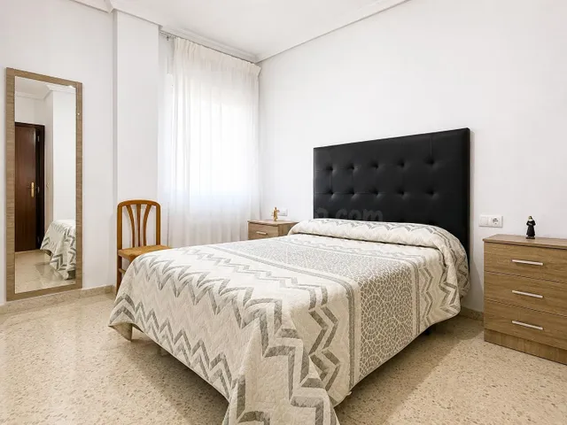 Listo para entrar a vivir: bajo adaptado, amueblado, con ves - foto 3
