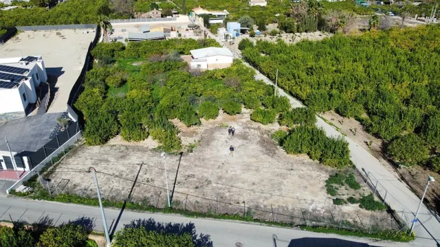 TERRENO URBANO BENIAJAN PARA CHALET.