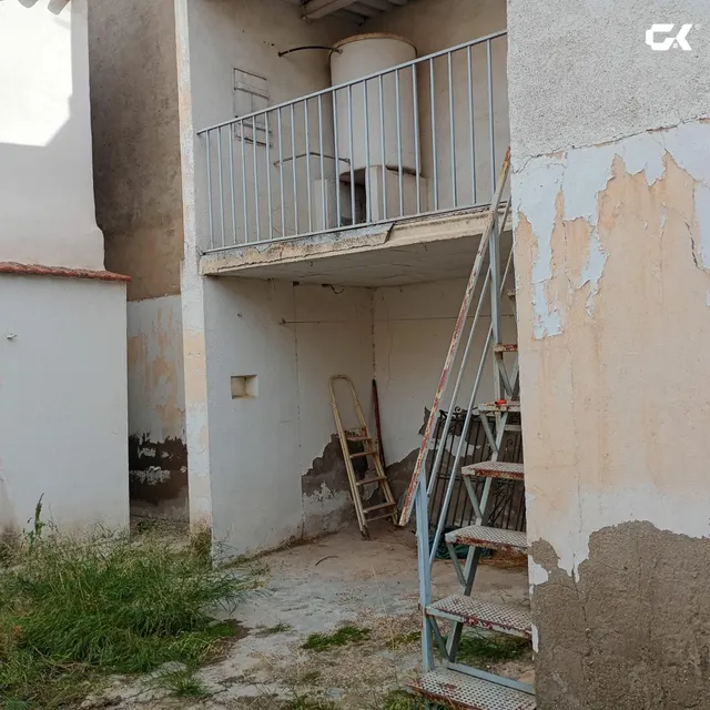 Casa con alma en Zarcilla de Ramos: arcos, vigas y un patio que espera — 34