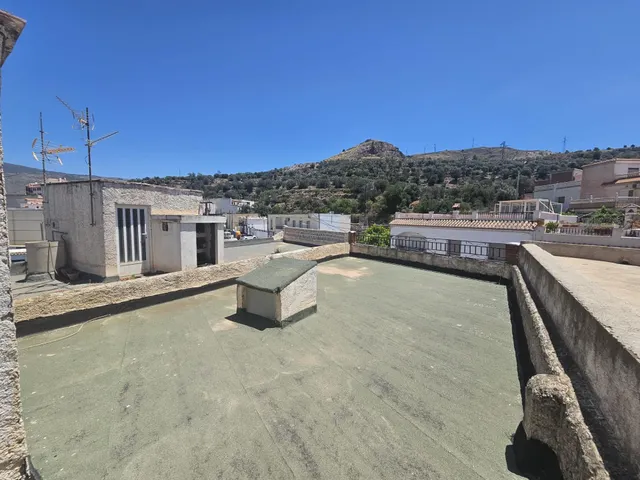 VIVIENDA EN LA CARRETERA PRINCIPAL DE ALCOLEA — 39