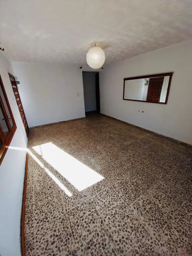 Vivienda con amplia parcela en Costabella — 10