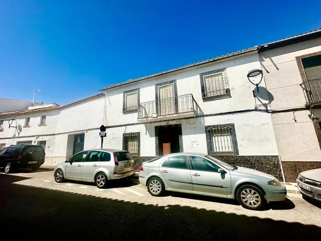 C. Gran casa con excelente ubicación. - foto 4