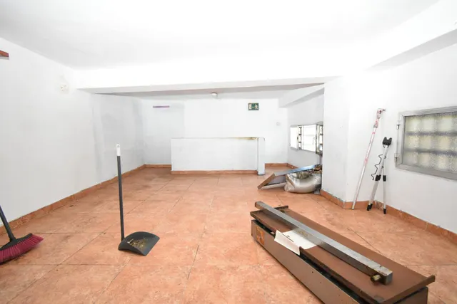 LOCAL COMERCIAL EN VENTA (ANTIGUO CUBANITO) — 10