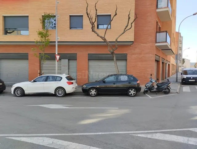 GRAN LOCAL COMERCIAL ZONA LES FLORS