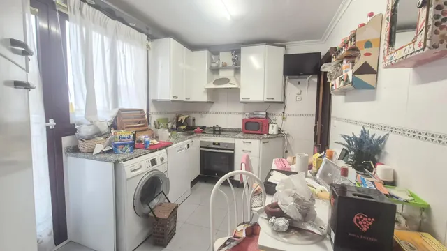 PISO VENTA SALAMANCA. Urbis te ofrece un piso en venta en la zona de Capuchinos-Glorieta-Ciudad Jardín, Salamanca. — 17