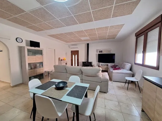 Vivienda reformada + local comercial con garaje, en Pinoso | ¡Vive, trabaja o invierte! — 10