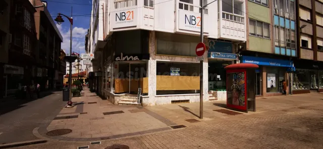 Se alquila bajo en Desiderio Varela - Carballo - foto 2