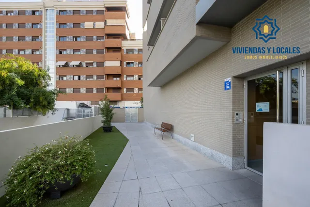 MARAVILLOSO PISO DE DOS DORMITORIOS Y GARAJE EN EL PTS — 37