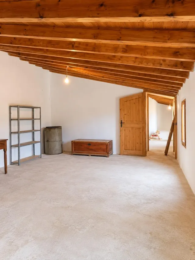 Encantadora casa de pueblo con 4 habitaciones y garaje en plena Serra de Tramuntana. — 12