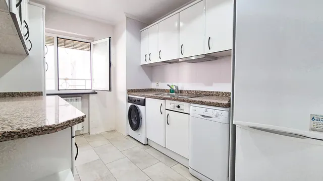 ÁTICO VENTA SALAMANCA. Urbis te ofrece un ático en venta en Carmelitas-Oeste, Salamanca. — 45