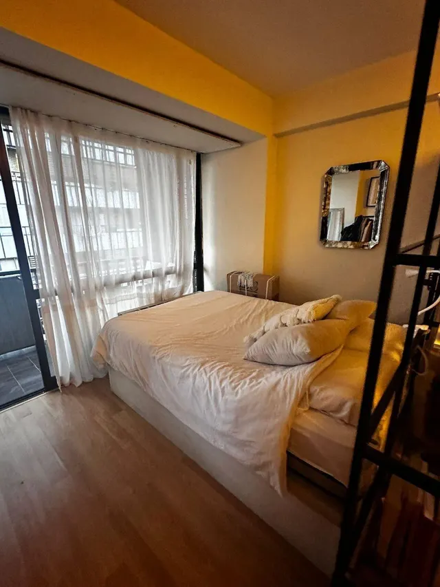 Se alquila estudio exterior, amplio, luminoso con terraza y piscina — 22