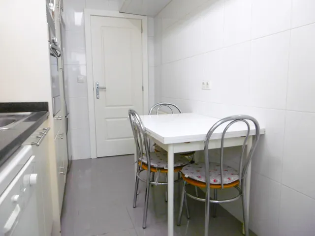 VIVIENDA DE 2 DORMITORIOS TOTALMENTE AMUEBLADA Y EQUIPADA — 17