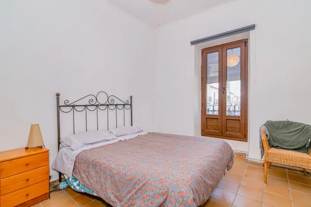 Casa de pueblo en el corazón de Cúllar Vega (Plaza de la Constitución) — 24